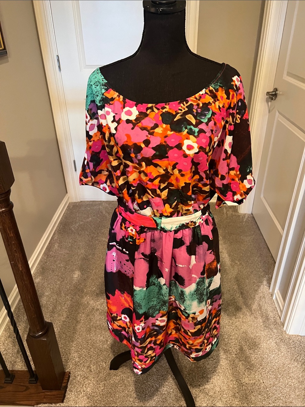 Abstract Floral Pink Multi-Color Scoop-Neck Midi Dress Size 18W